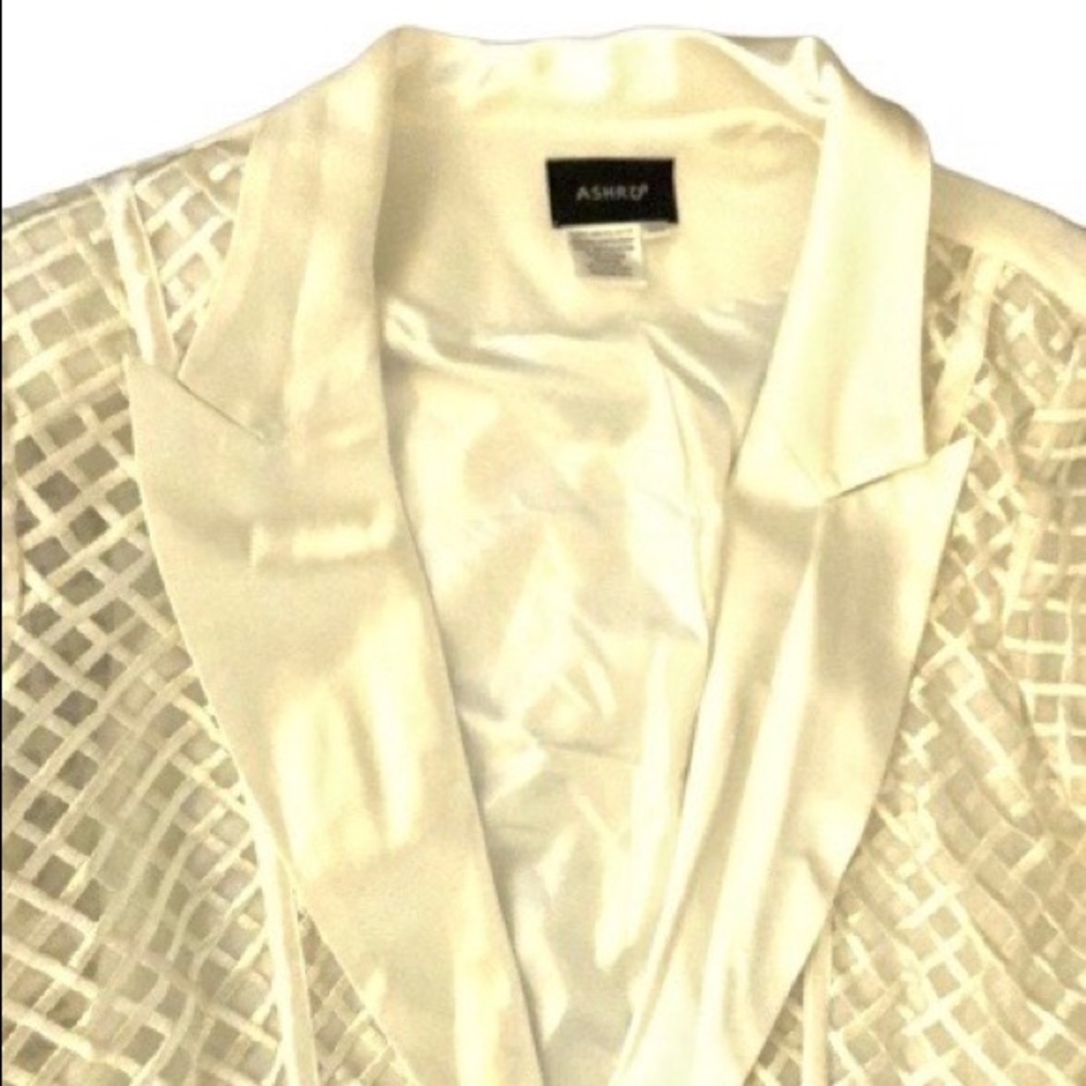 White Jacket With Patterned Cuffed Sleeves